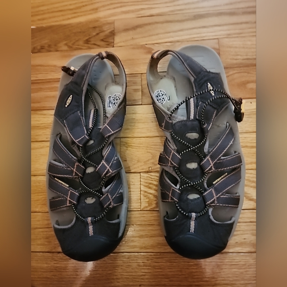 Keen Kanyon Fisherman Sandals